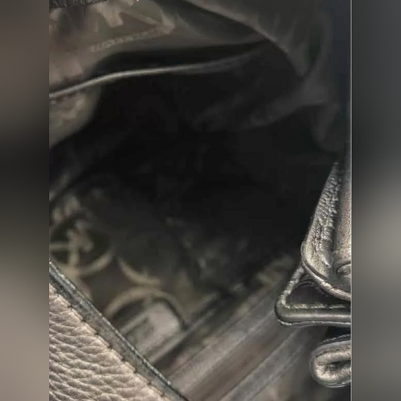 Michael Kors MK Metallic Silver Gray hobo bag purse - Picture 4 of 4